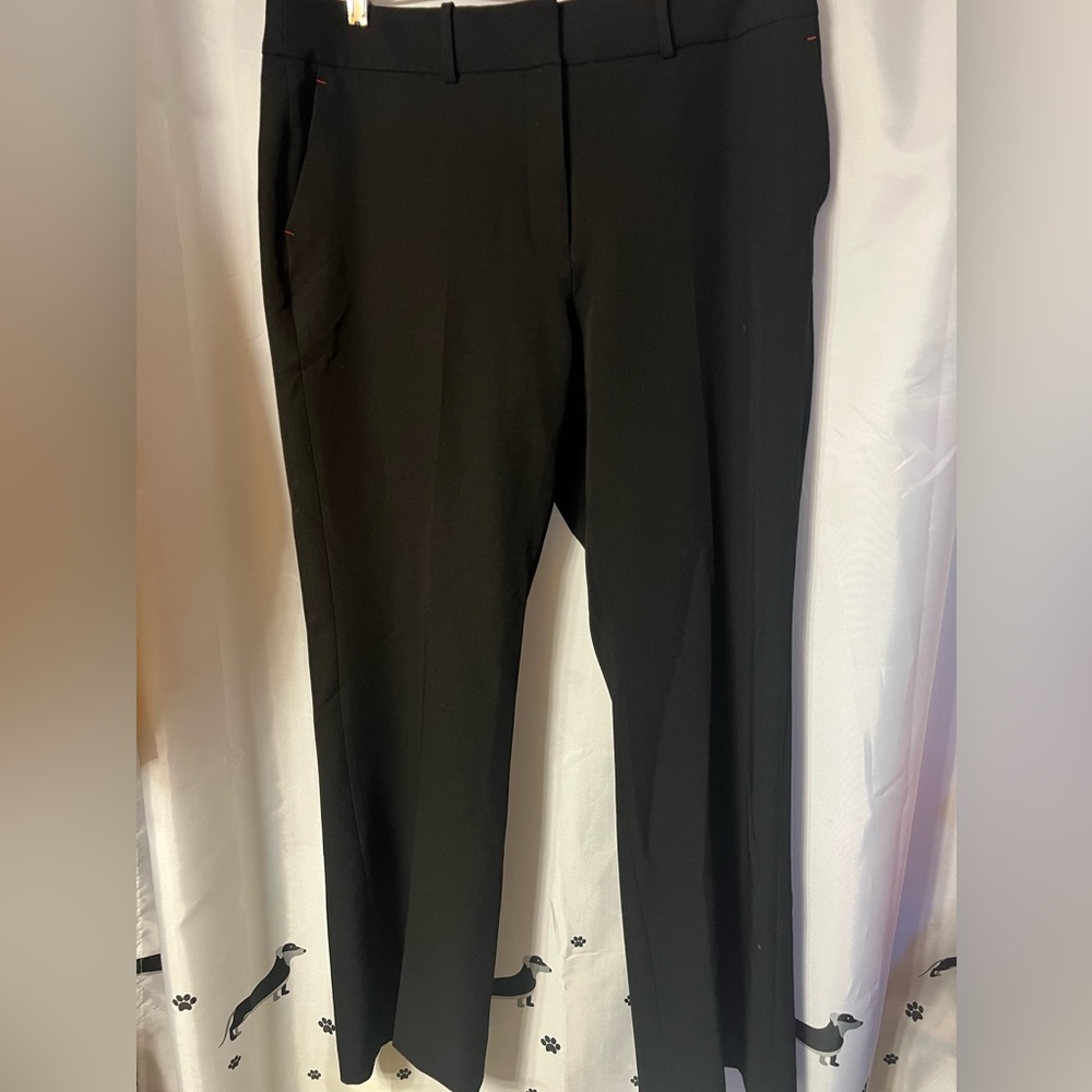 Women’s Tommy Hilfiger black slacks. Slit side pockets. Size 14. VGUC